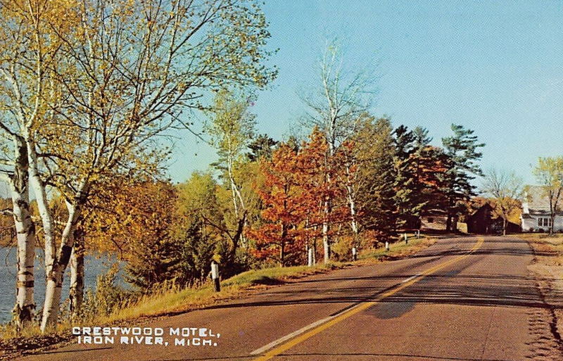 Crestwood Motel - Old Postcard (newer photo)